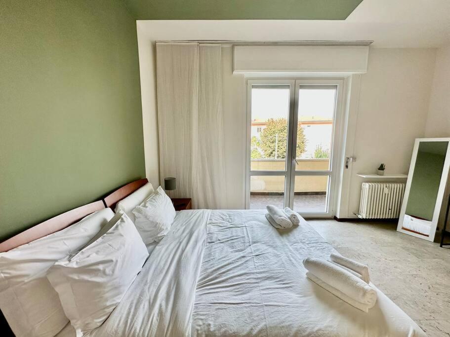 Low Cost Holiday An Business House And Free Park By Revenue House Como Exteriör bild