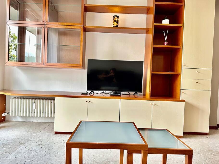 Low Cost Holiday An Business House And Free Park By Revenue House Como Exteriör bild