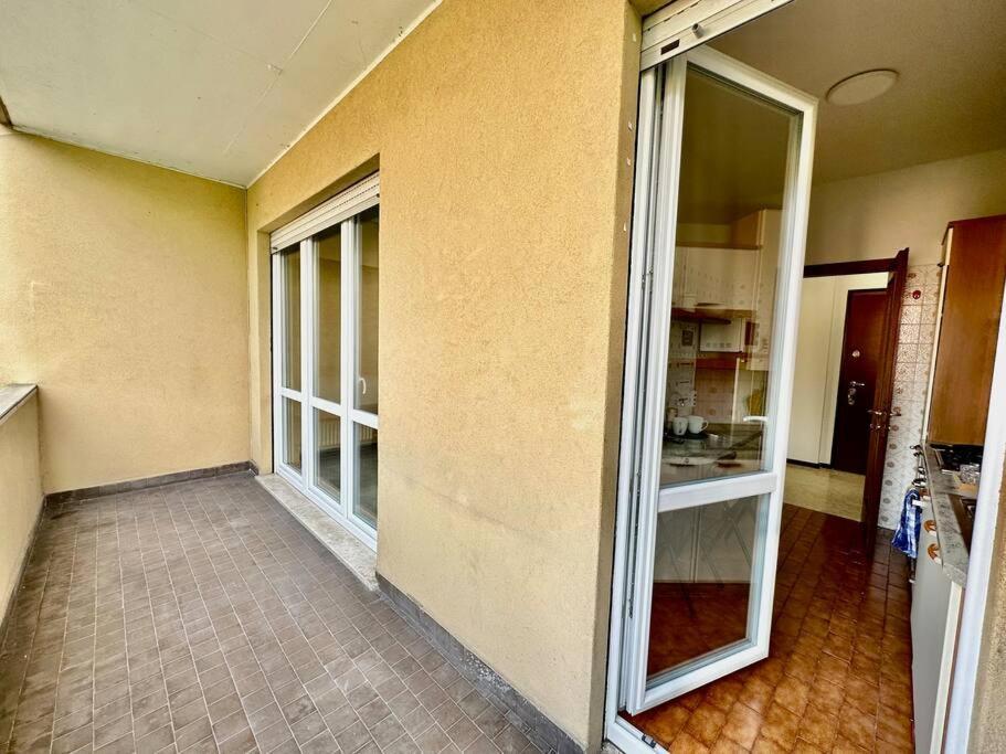 Low Cost Holiday An Business House And Free Park By Revenue House Como Exteriör bild